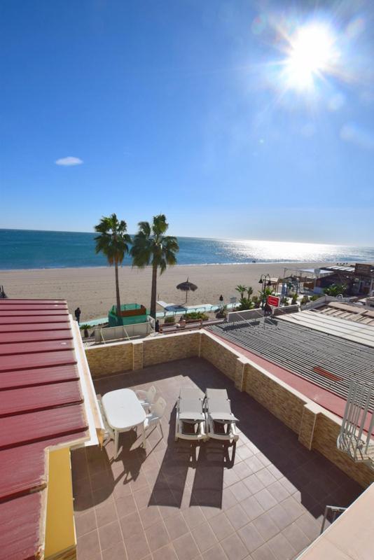 Carihuela 1ª Linea De Playa Appartement