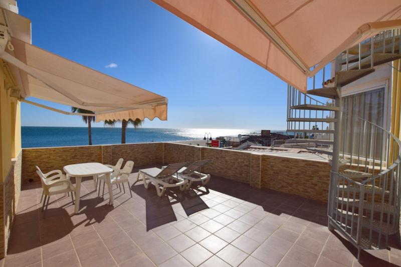 Carihuela 1ª Linea De Playa Torremolinos